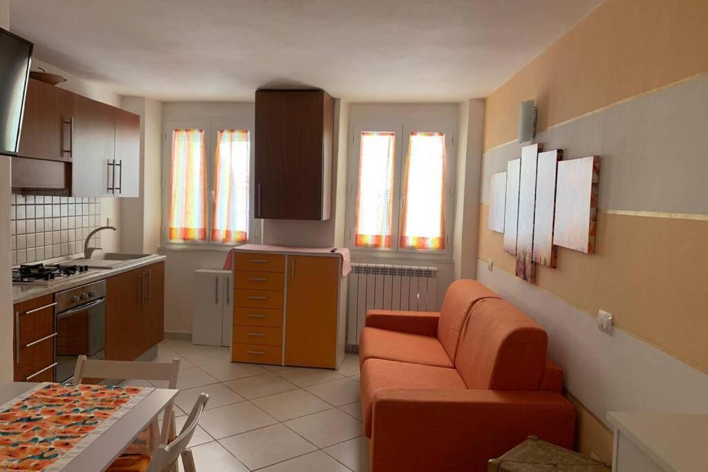 - Tiny Lovely Few Steps From The Water On A Traditional Narrow Street Appartement Lerici